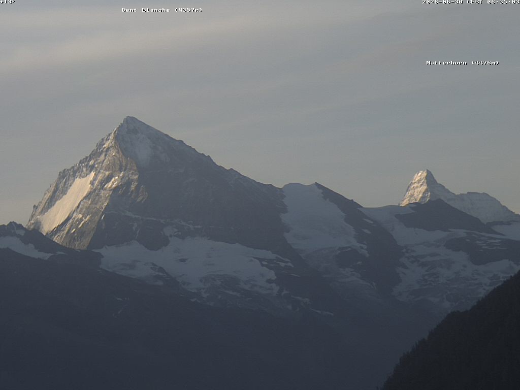 Archived image Webcam Thyon: Les Masses - View of Dent Blanche and Matterhorn