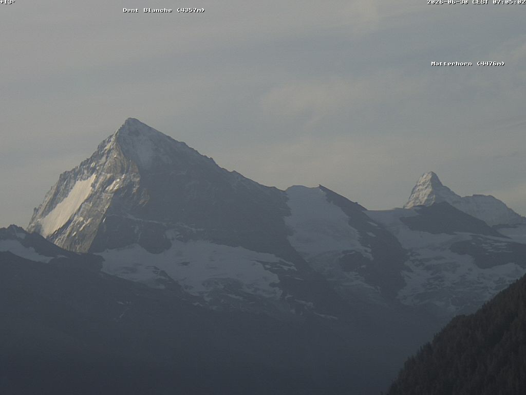 Archived image Webcam Thyon: Les Masses - View of Dent Blanche and Matterhorn