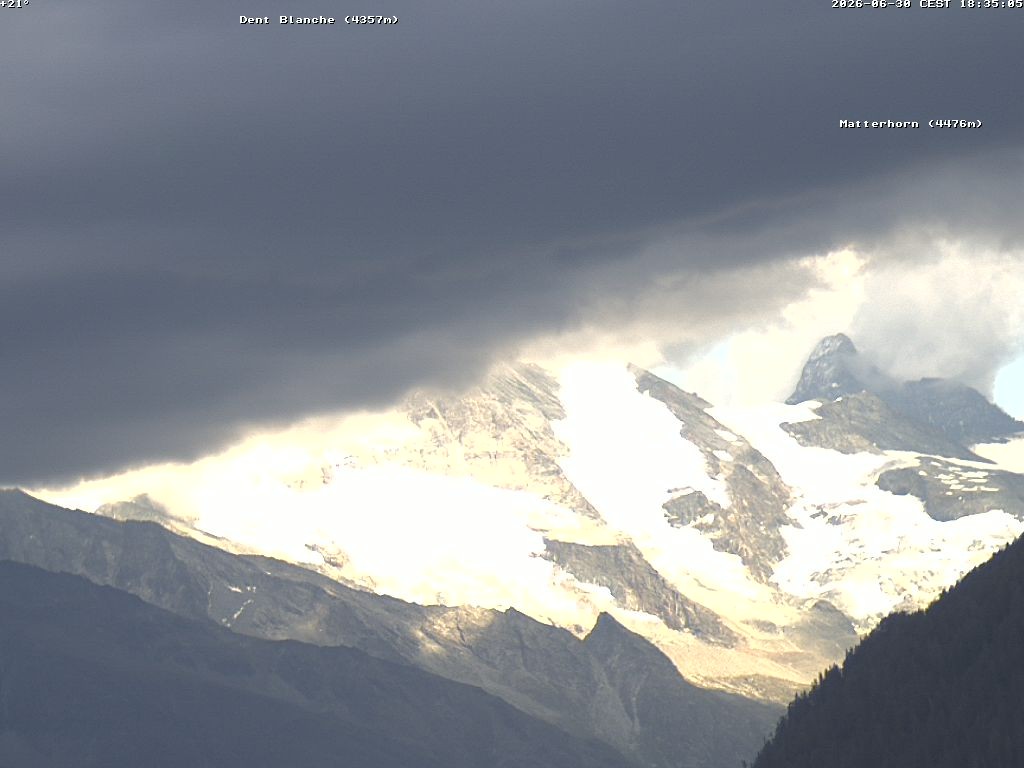 Archived image Webcam Thyon: Les Masses - View of Dent Blanche and Matterhorn