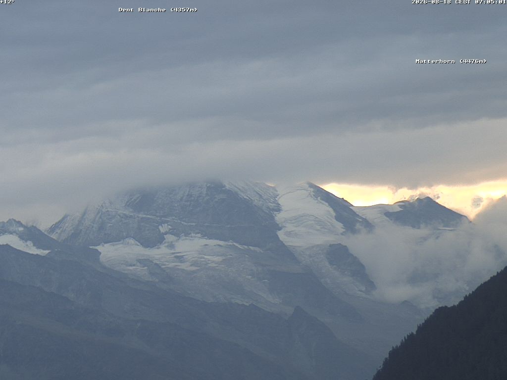 Archiv Foto Webcam Thyon: Les Masses - Blick Richtung Dent Blanche und Matterhorn
