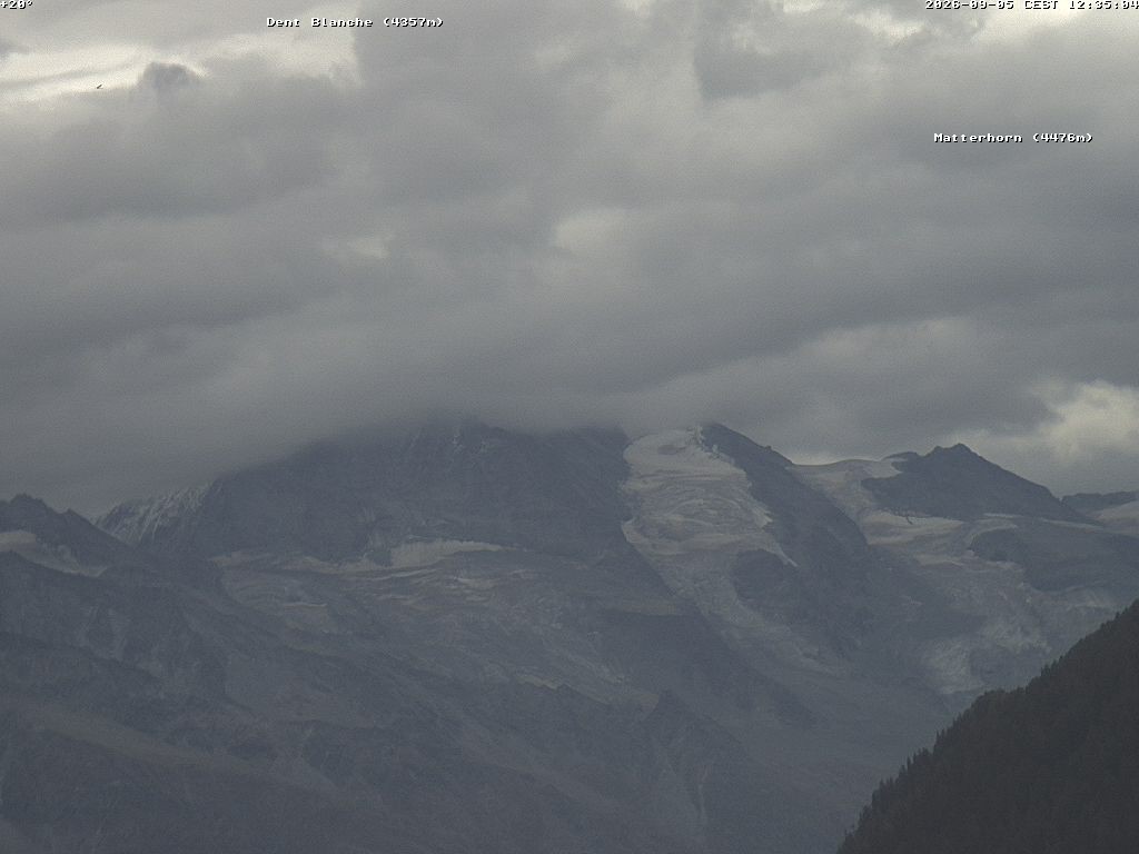 Archived image Webcam Thyon: Les Masses - View of Dent Blanche and Matterhorn