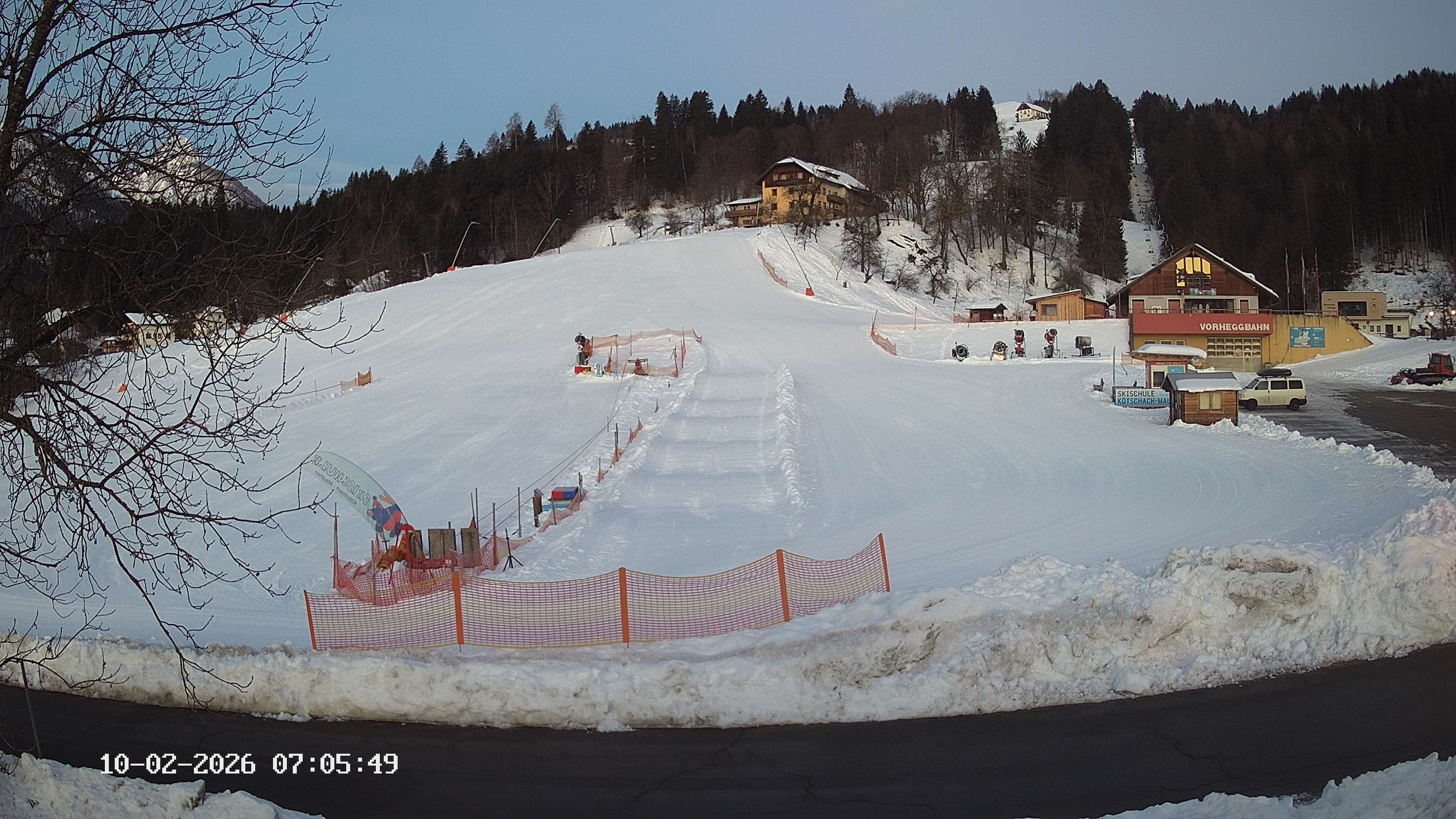 Archiv Foto Webcam Kötschach Mauthen - Talstation