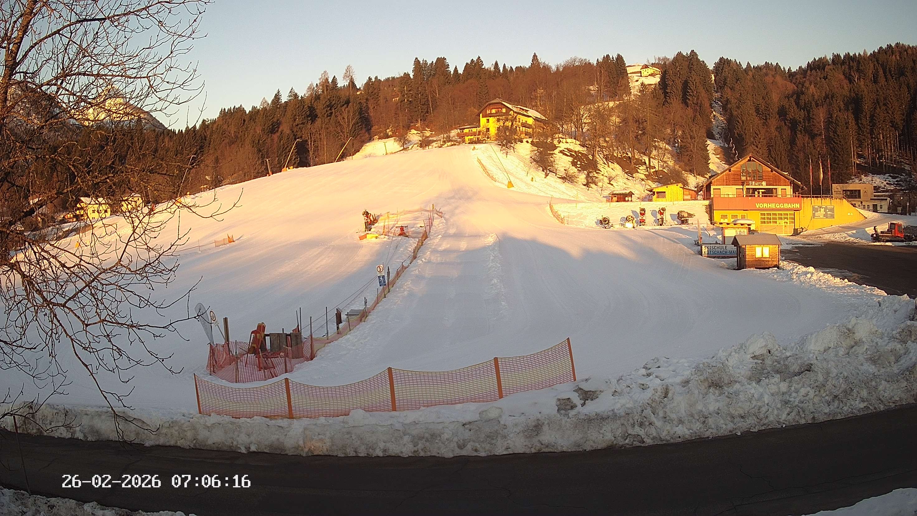 Archived image Webcam Kötschach Mauthen - Base station