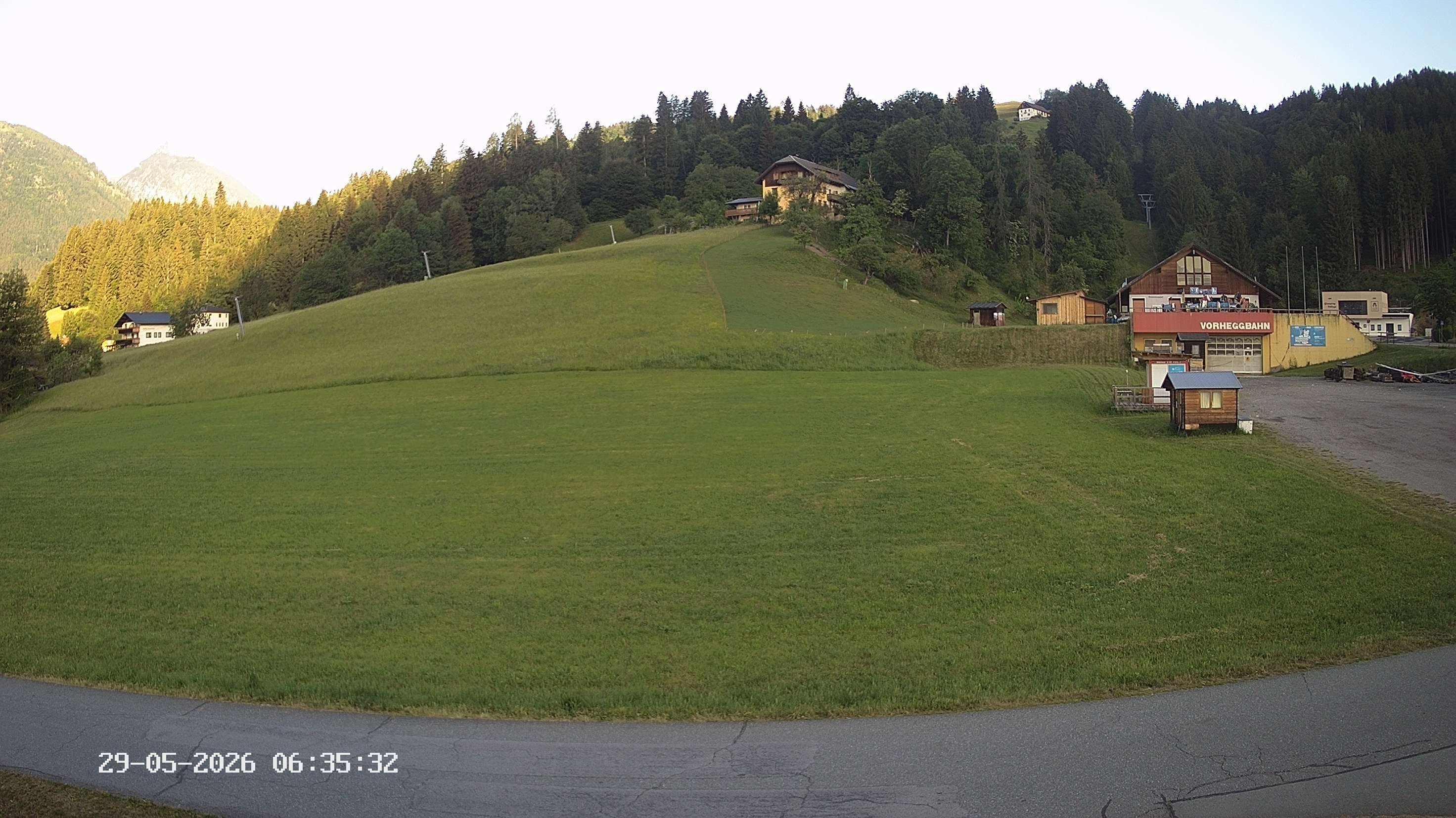 Archiv Foto Webcam Kötschach Mauthen - Talstation