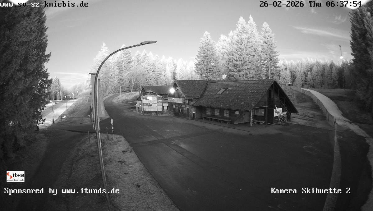 Archived image Webcam Kniebis hut