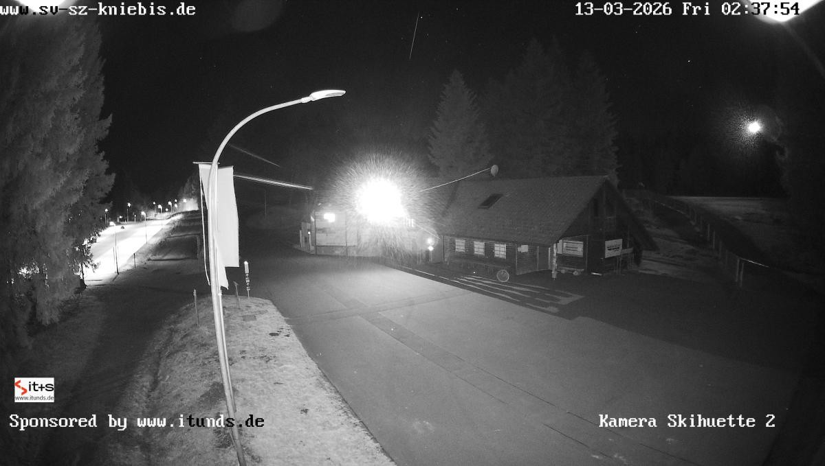 Archived image Webcam Kniebis hut