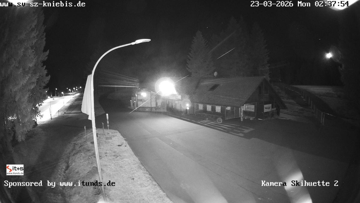 Archived image Webcam Kniebis hut