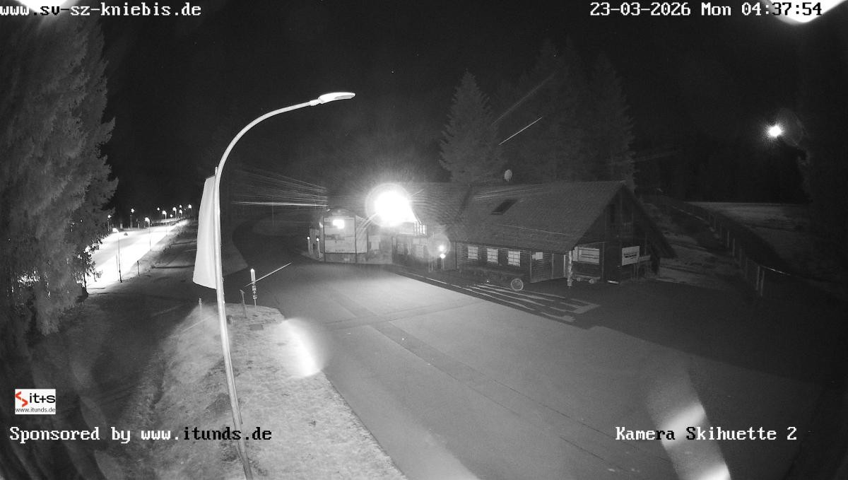 Archived image Webcam Kniebis hut