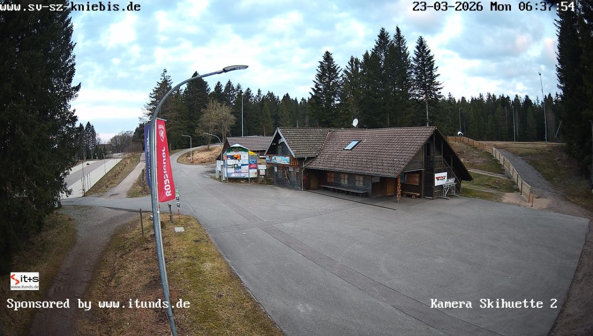 Archived image Webcam Kniebis hut