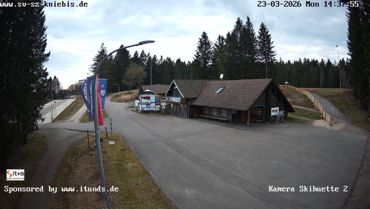 Archived image Webcam Kniebis hut