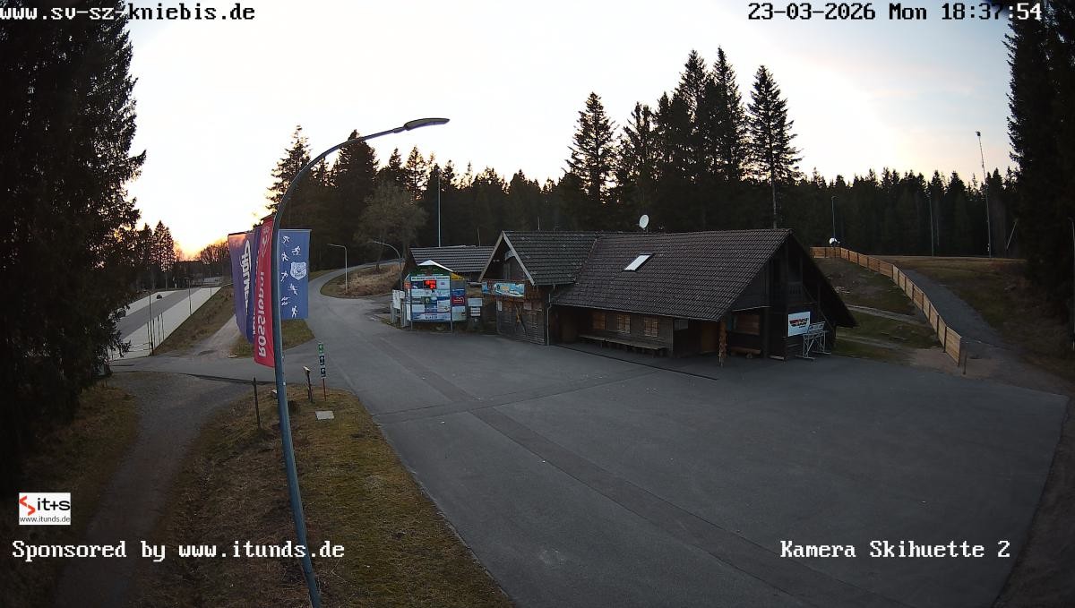 Archived image Webcam Kniebis hut