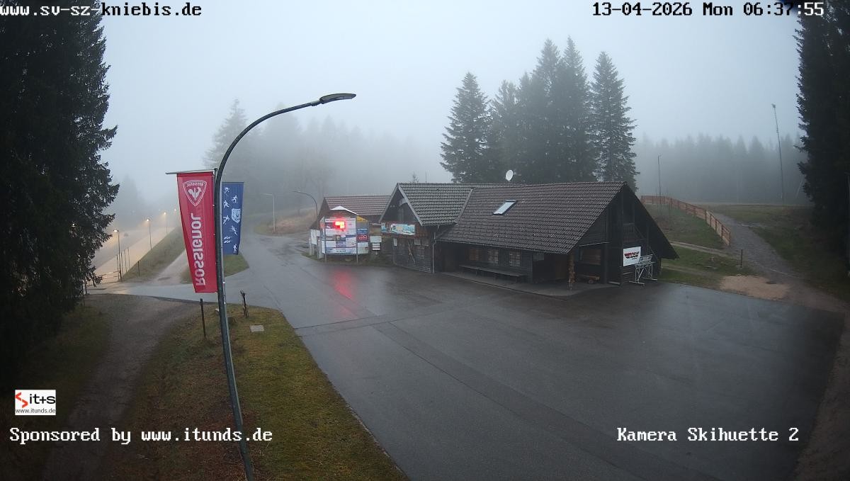 Archived image Webcam Kniebis hut