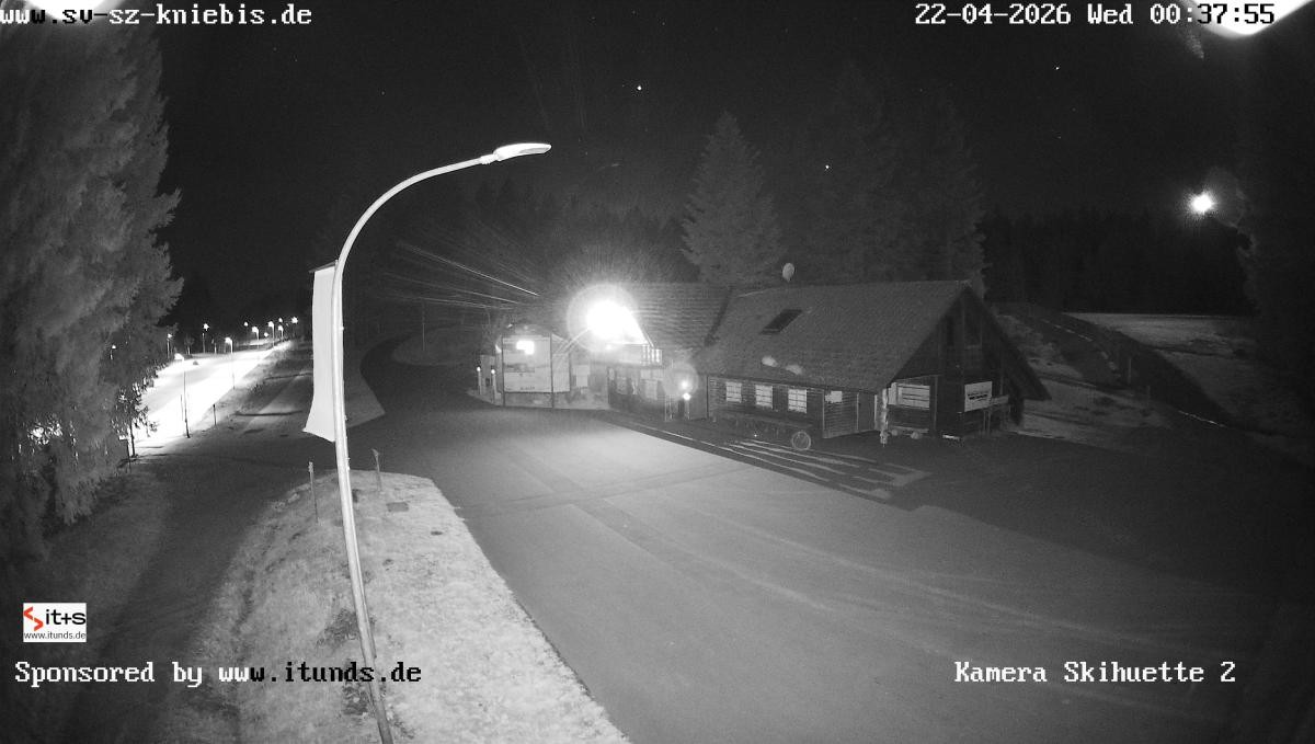 Archived image Webcam Kniebis hut