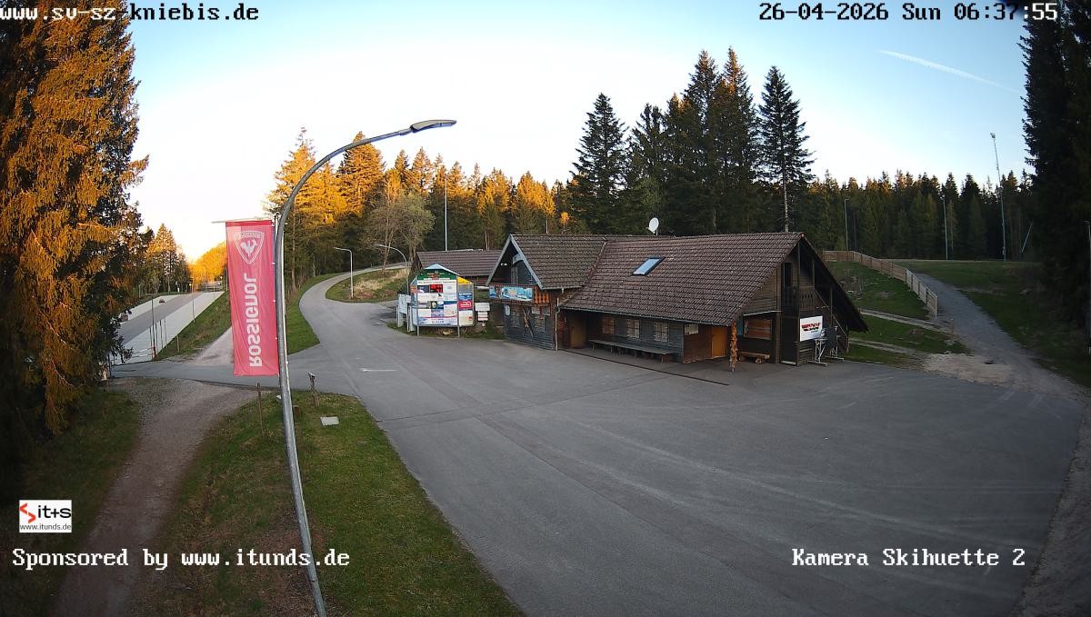 Archived image Webcam Kniebis hut