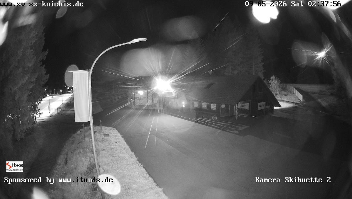 Archived image Webcam Kniebis hut