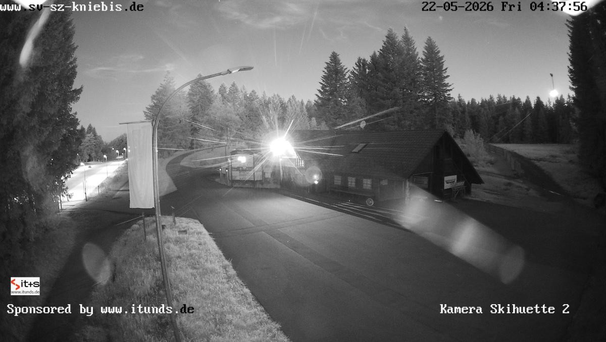 Archived image Webcam Kniebis hut