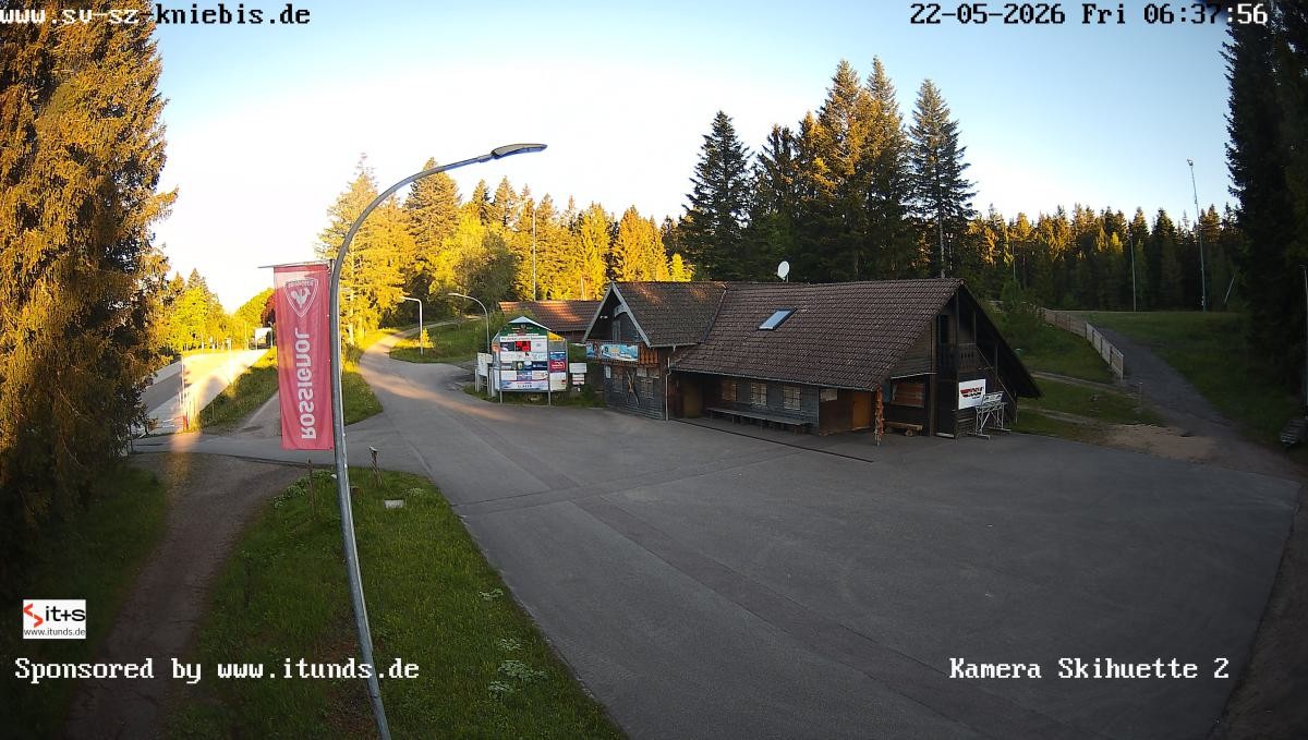 Archived image Webcam Kniebis hut