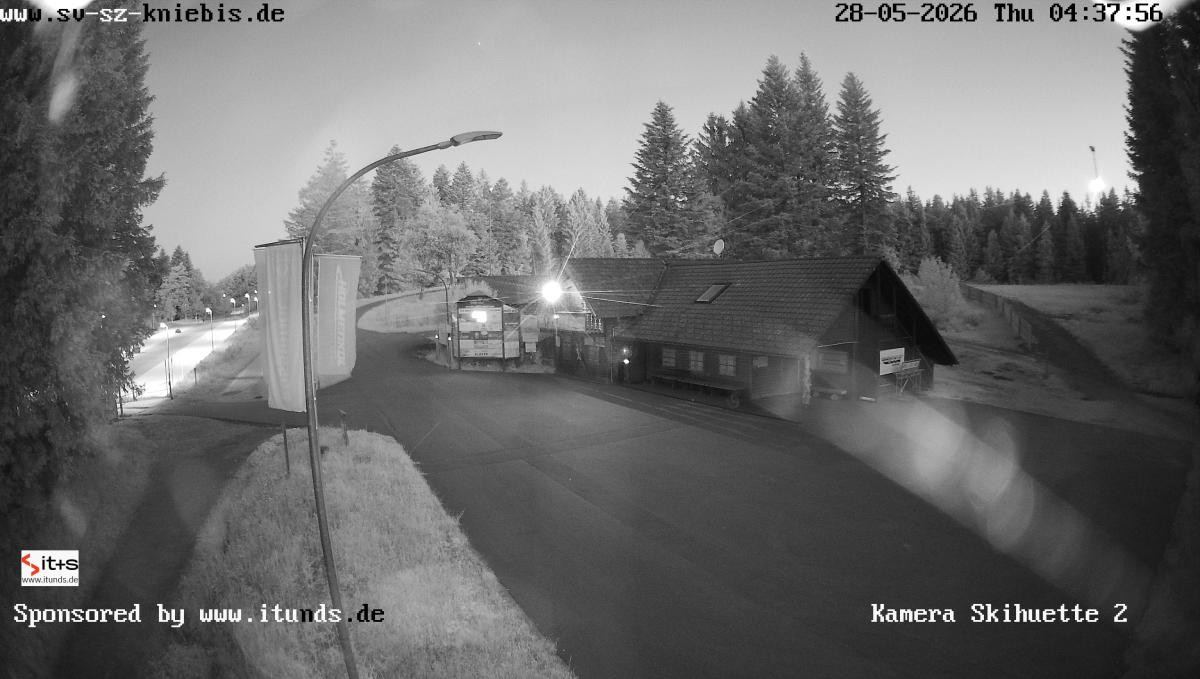 Archived image Webcam Kniebis hut