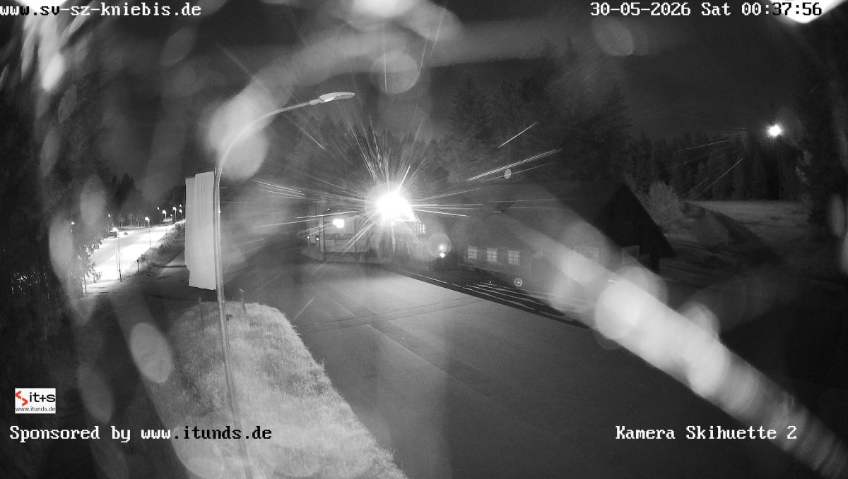 Archived image Webcam Kniebis hut