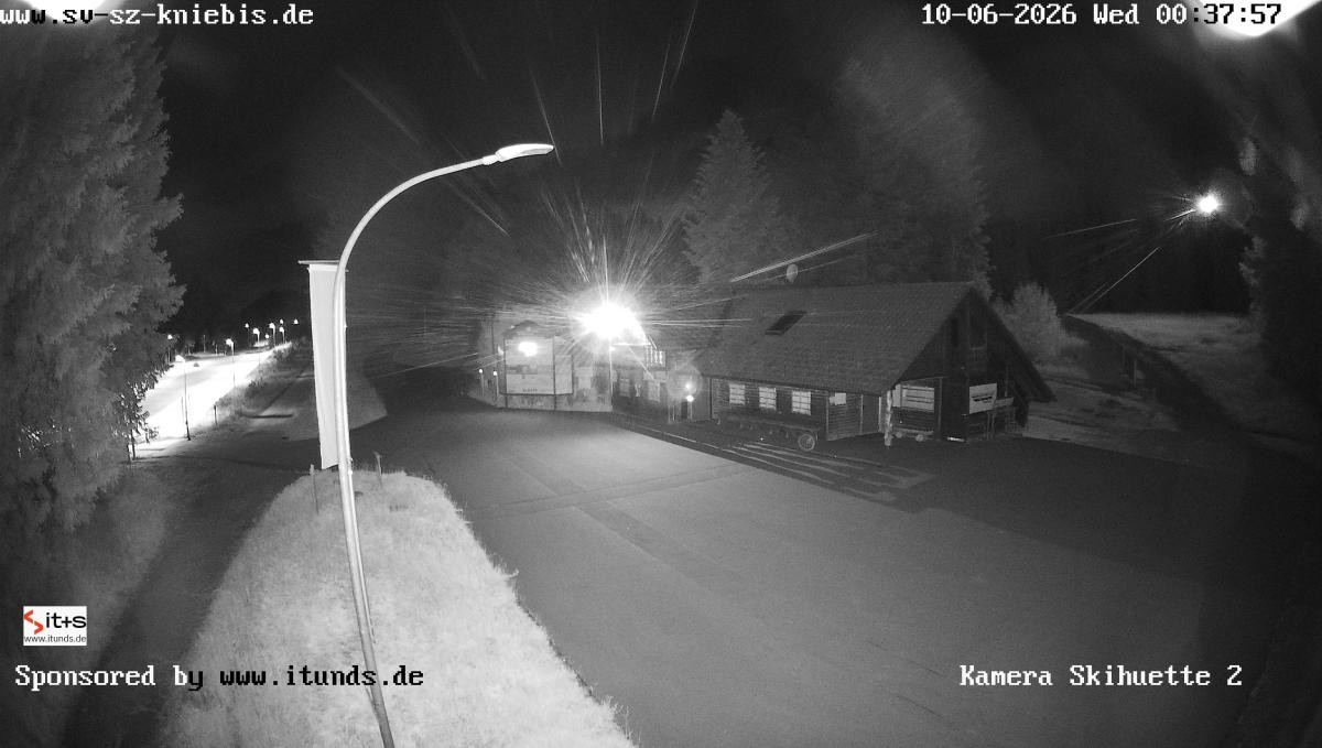 Archived image Webcam Kniebis hut