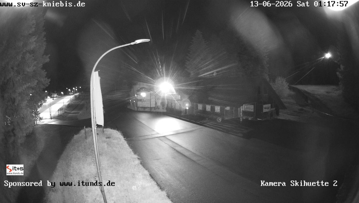 Archived image Webcam Kniebis hut