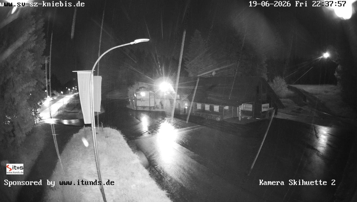 Archived image Webcam Kniebis hut