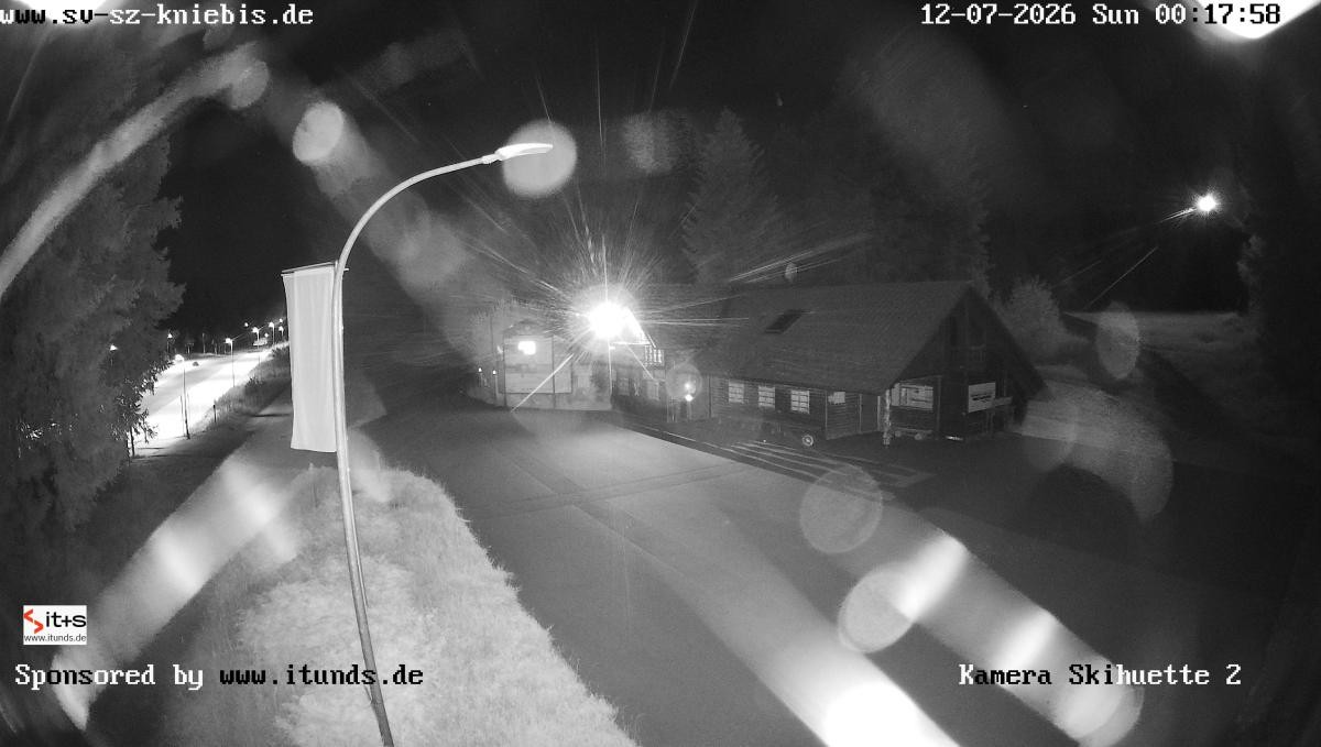 Archived image Webcam Kniebis hut
