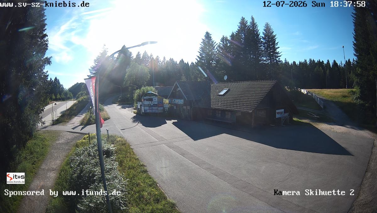 Archived image Webcam Kniebis hut