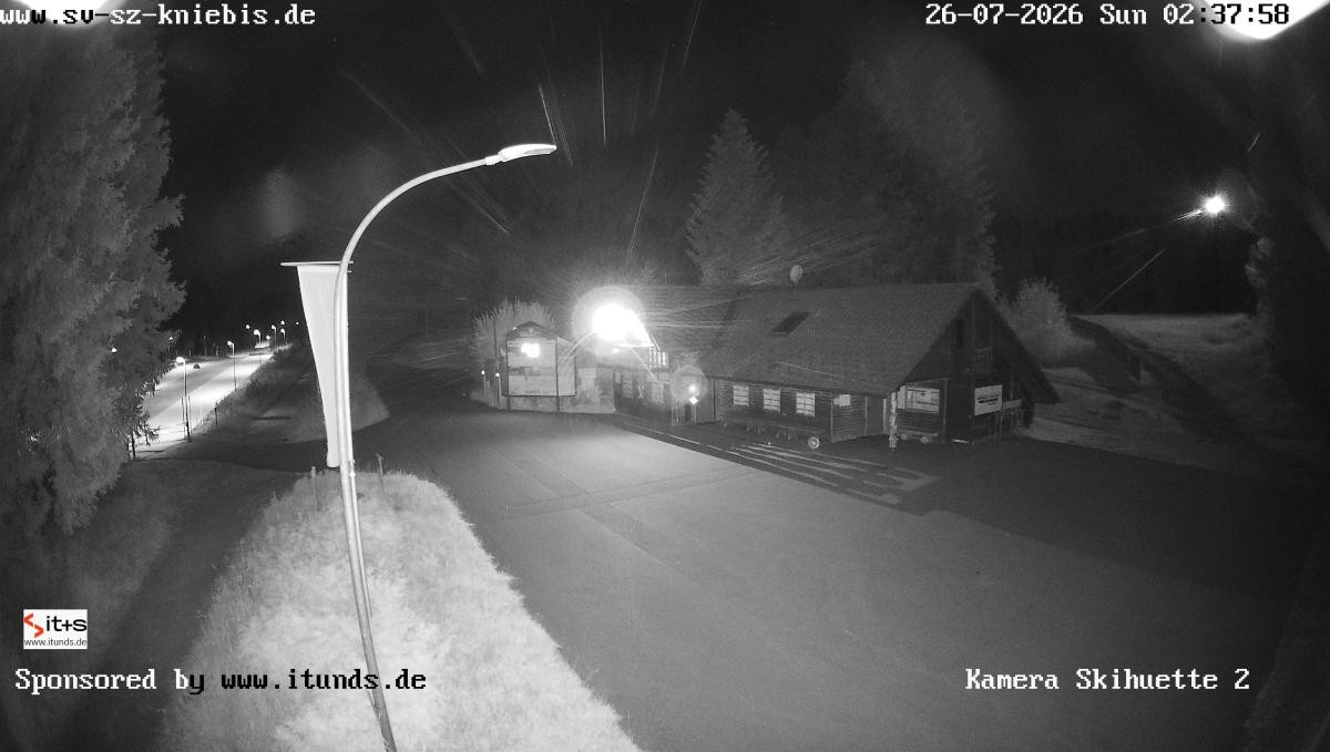 Archived image Webcam Kniebis hut