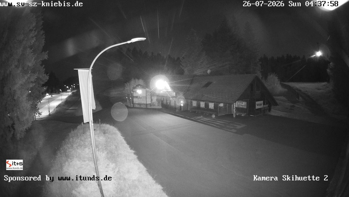 Archived image Webcam Kniebis hut
