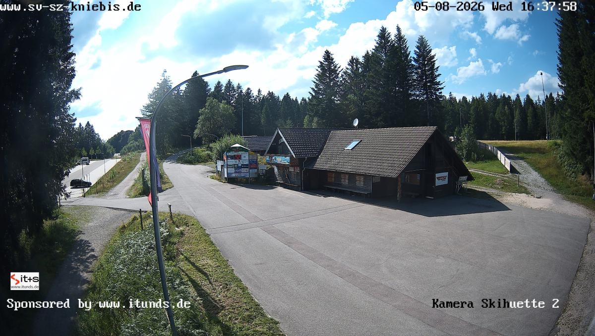 Archived image Webcam Kniebis hut