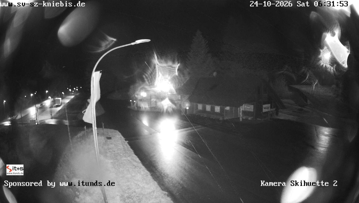 Archived image Webcam Kniebis hut