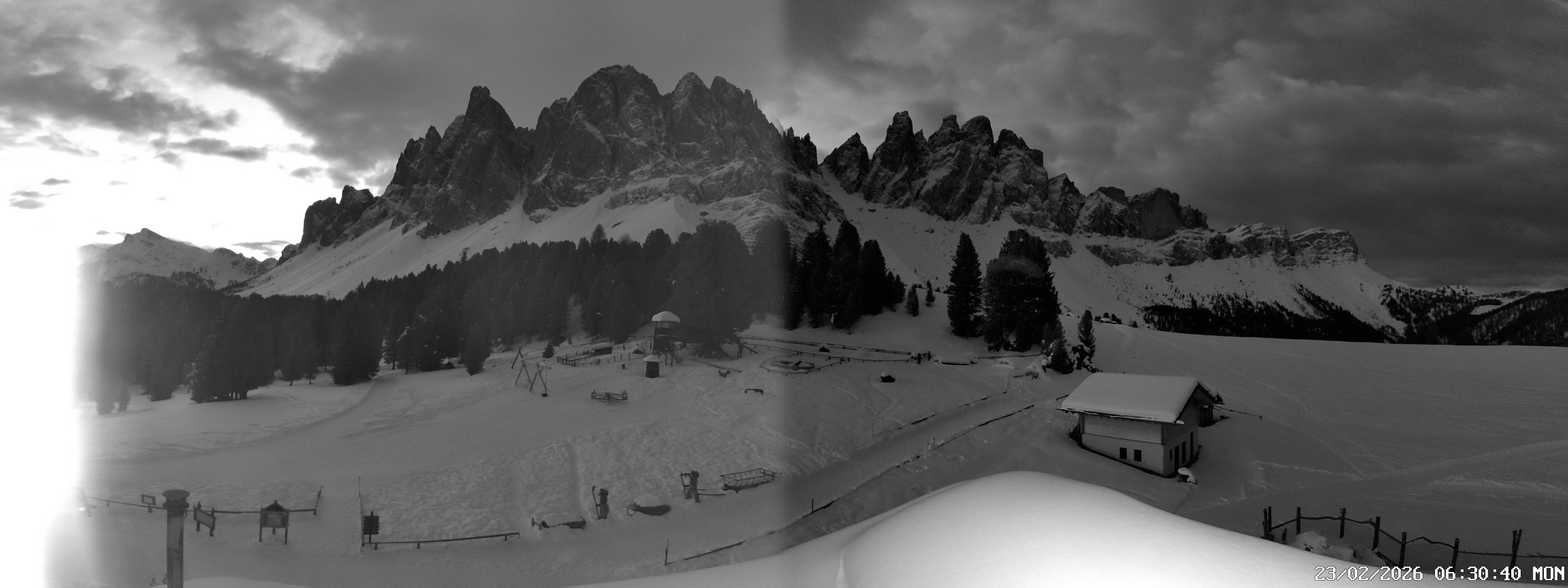 Archiv Foto Webcam Geislerspitzen - Blick von der Geisleralm