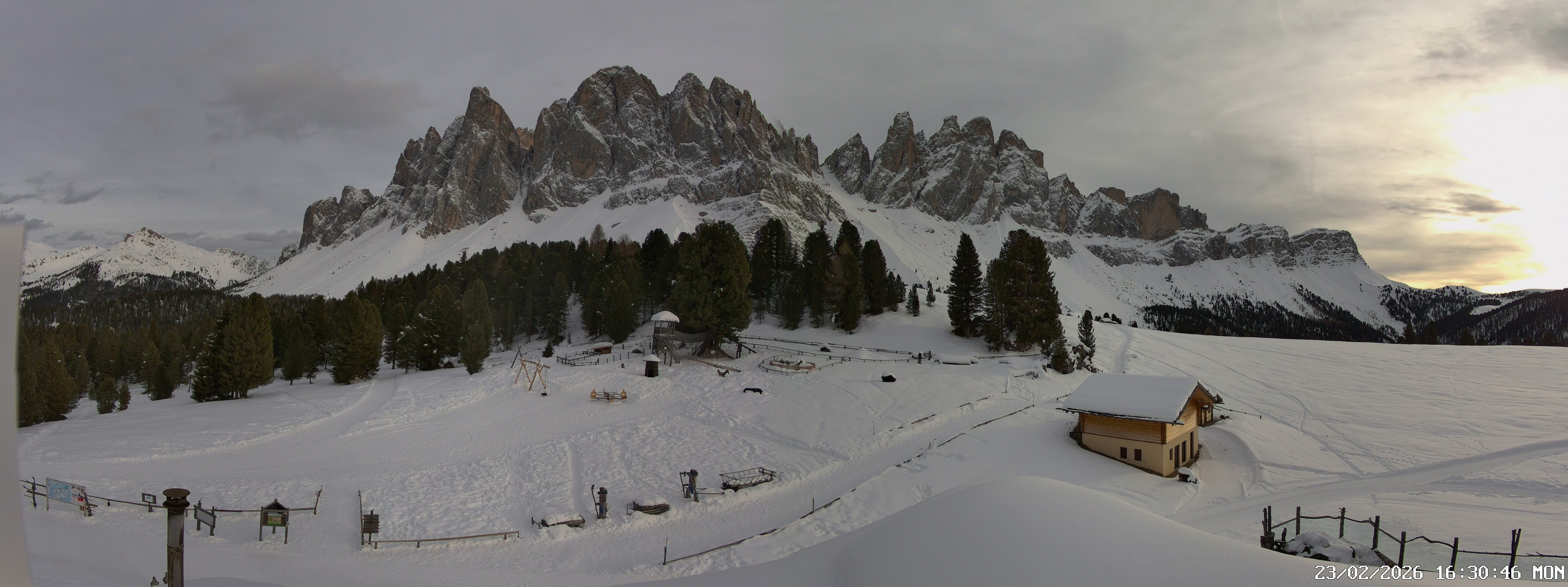 Archiv Foto Webcam Geislerspitzen - Blick von der Geisleralm