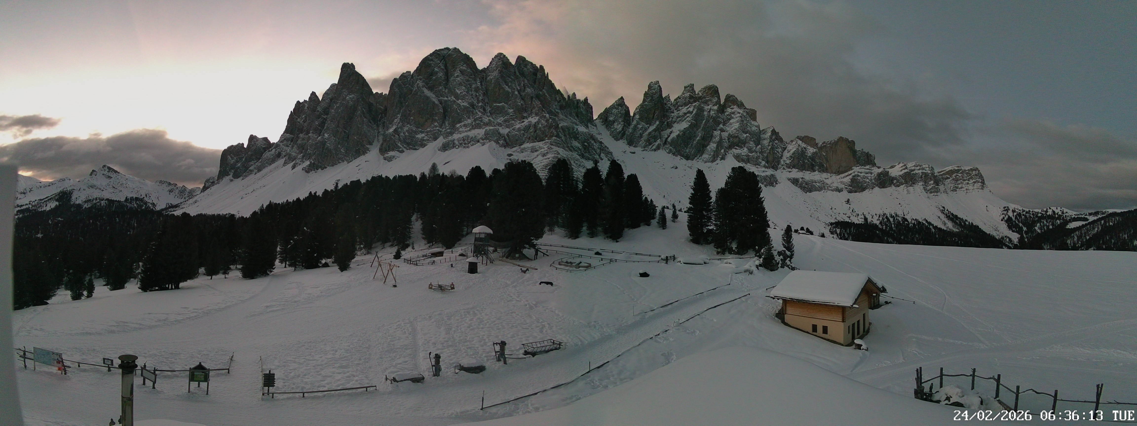 Archiv Foto Webcam Geislerspitzen - Blick von der Geisleralm