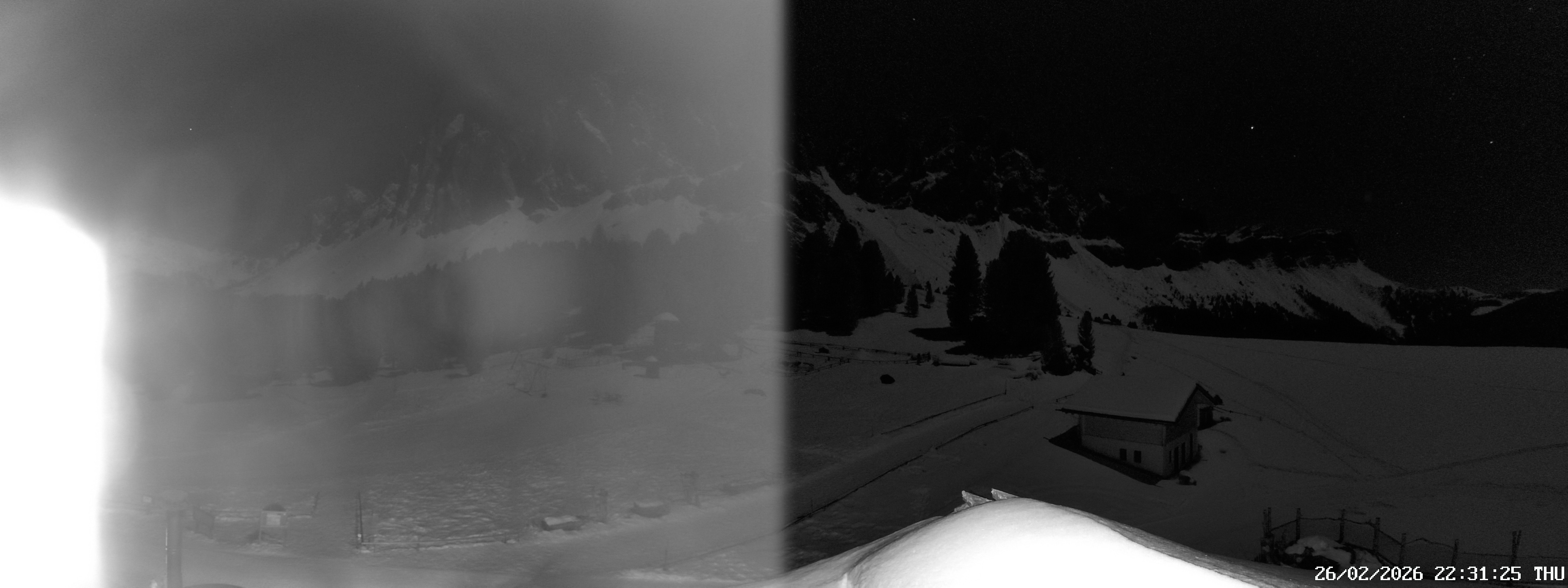 Archived image Webcam Mountain Hut Geisleralm - View to Geislerspitzen