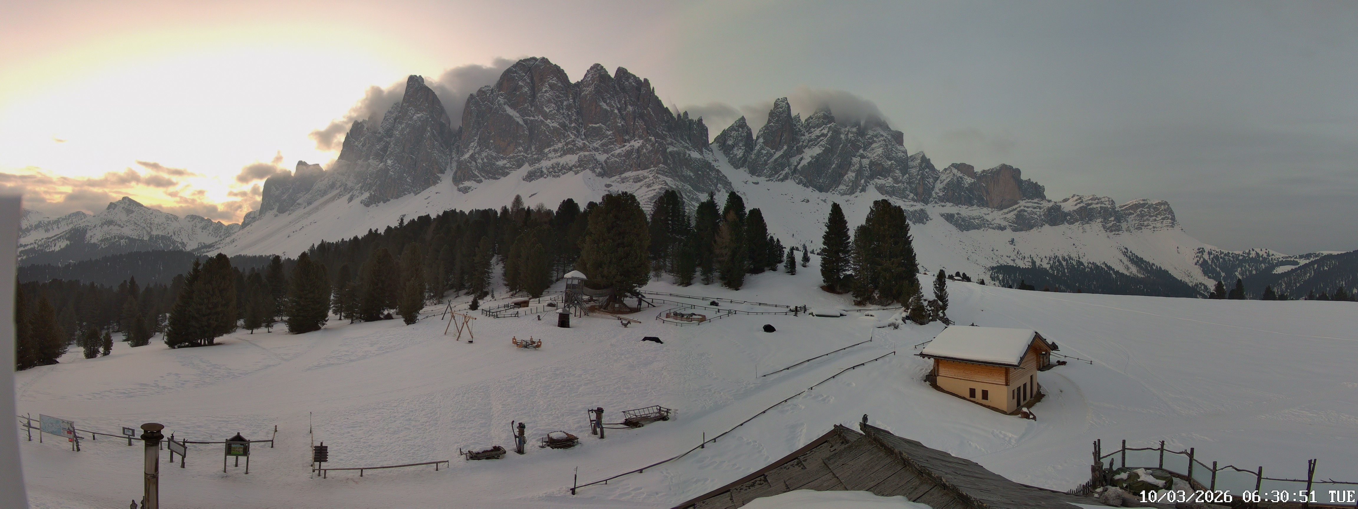 Archiv Foto Webcam Geislerspitzen - Blick von der Geisleralm