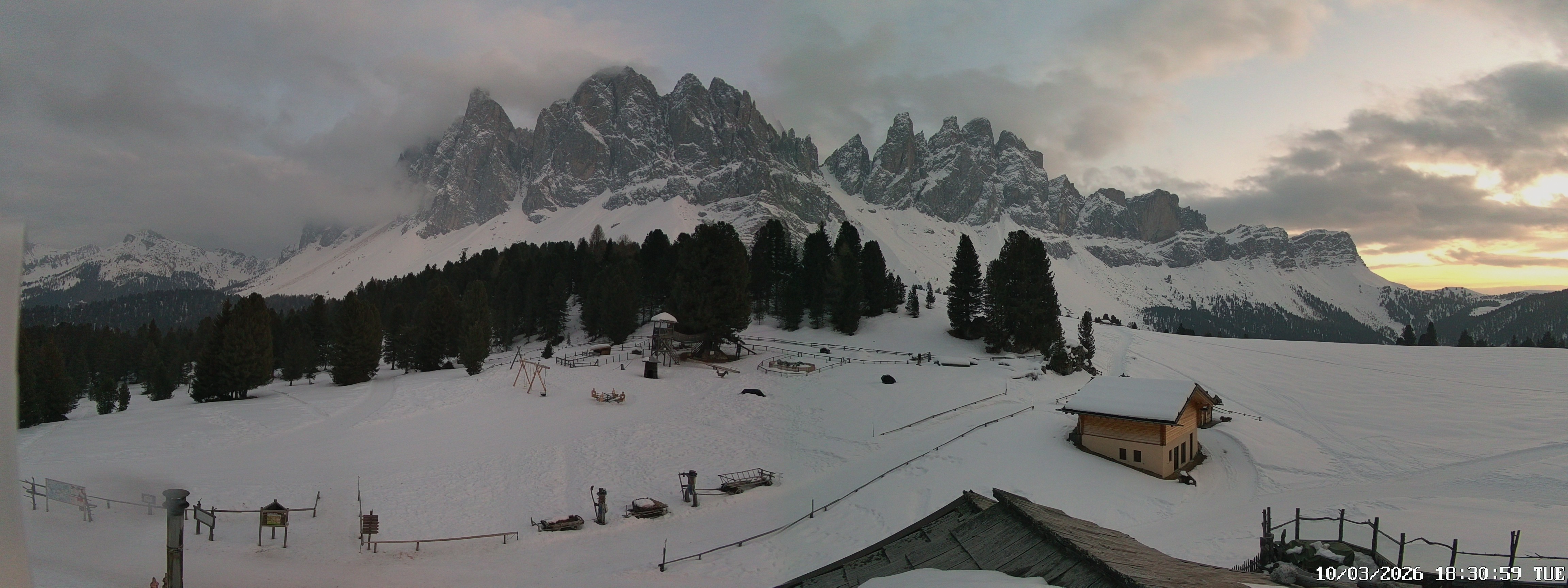 Archiv Foto Webcam Geislerspitzen - Blick von der Geisleralm
