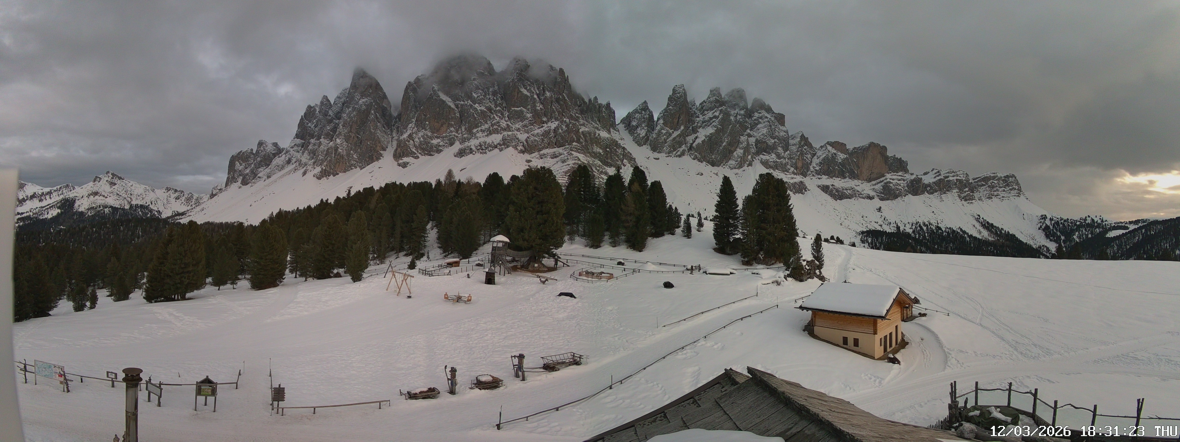 Archiv Foto Webcam Geislerspitzen - Blick von der Geisleralm