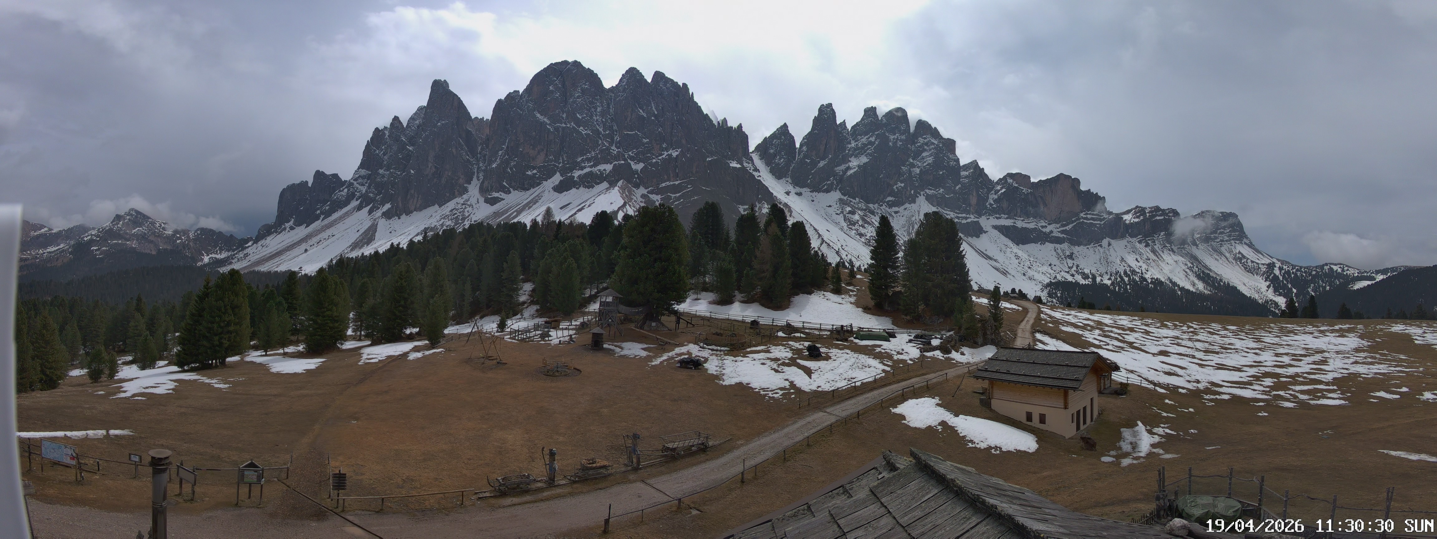 Archiv Foto Webcam Geislerspitzen - Blick von der Geisleralm