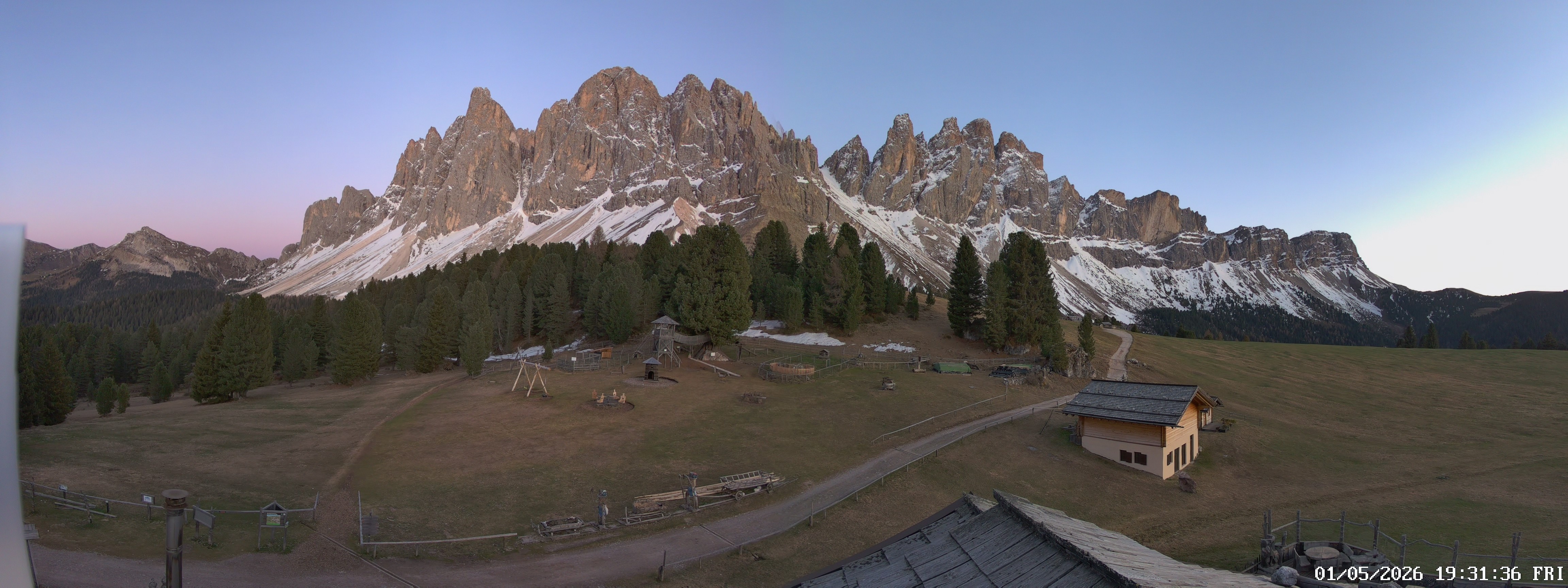 Archiv Foto Webcam Geislerspitzen - Blick von der Geisleralm