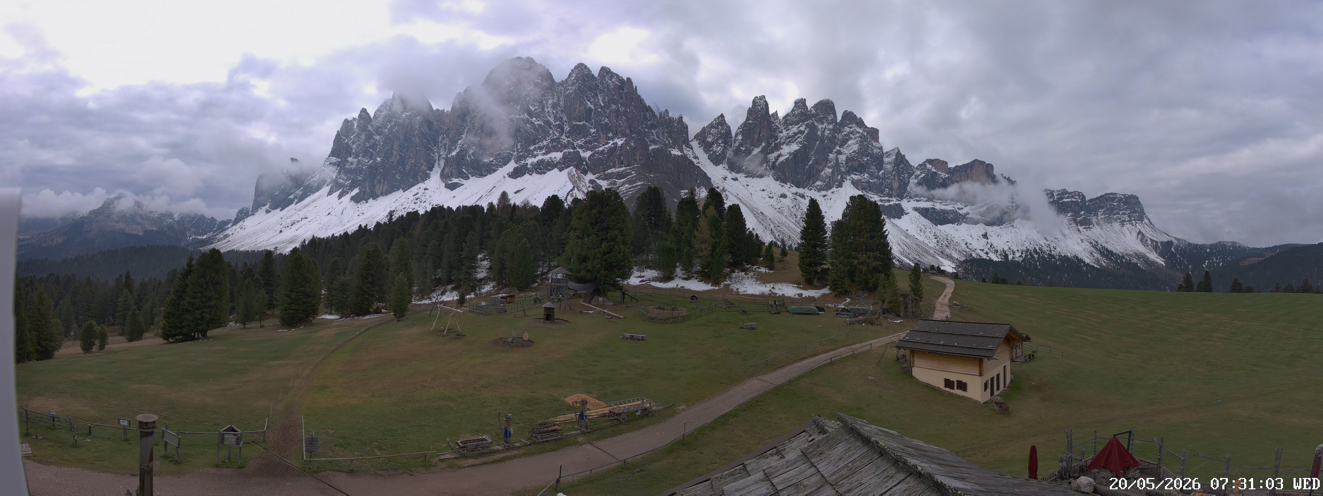 Archiv Foto Webcam Geislerspitzen - Blick von der Geisleralm