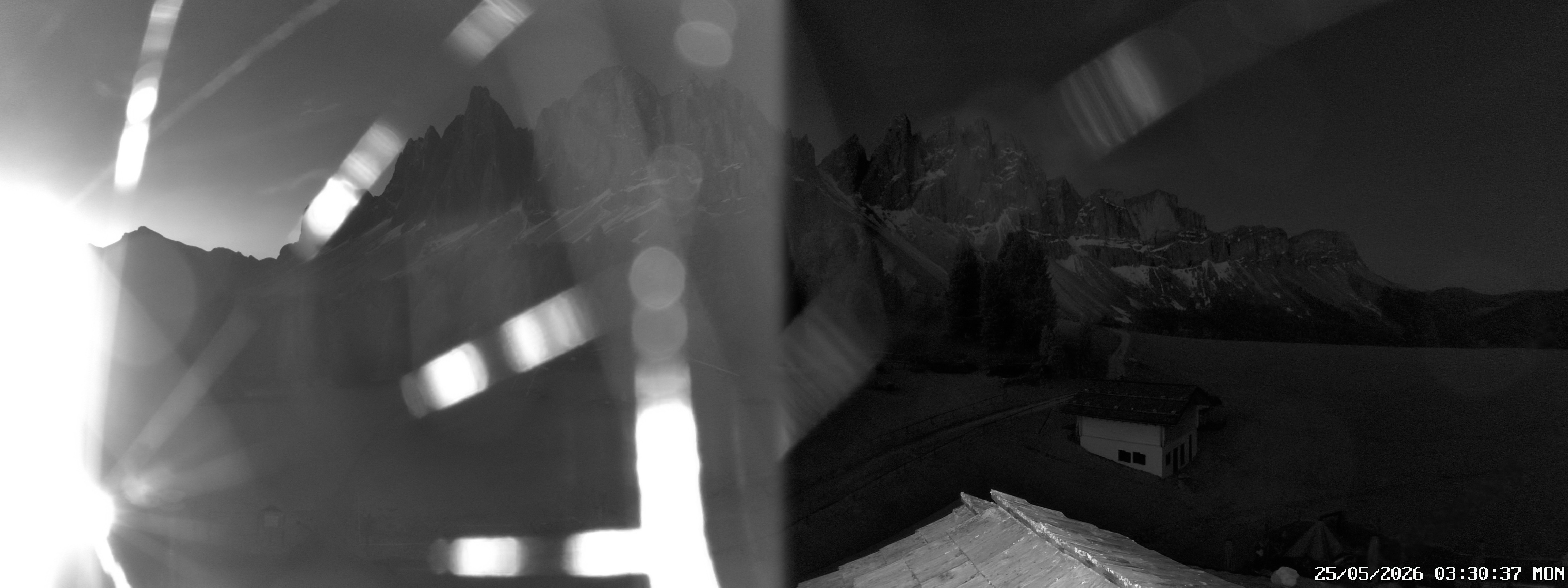 Archived image Webcam Mountain Hut Geisleralm - View to Geislerspitzen
