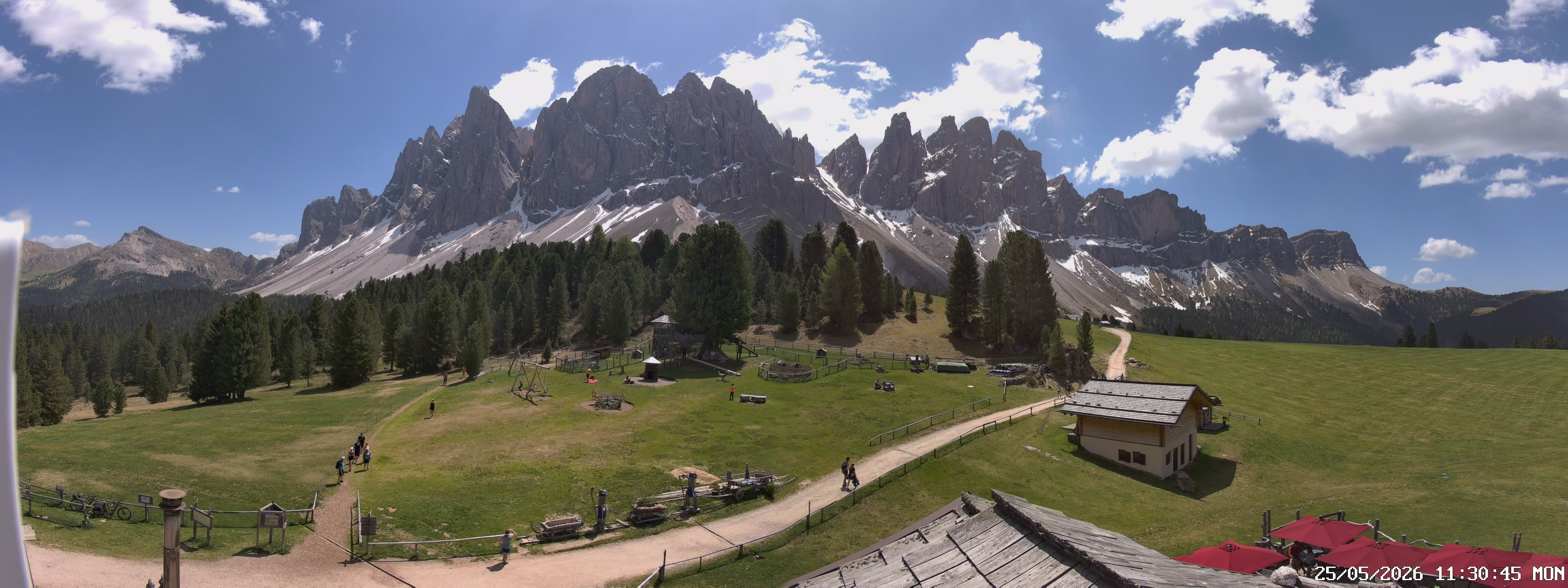 Archiv Foto Webcam Geislerspitzen - Blick von der Geisleralm