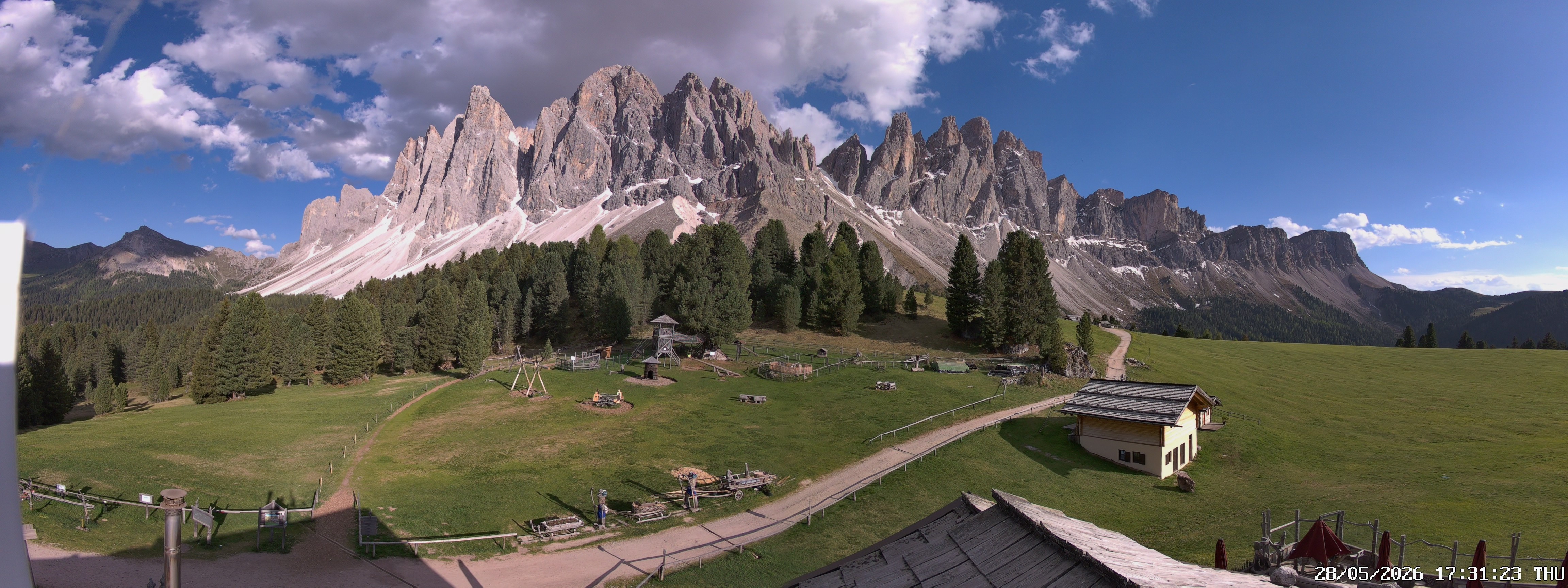 Archiv Foto Webcam Geislerspitzen - Blick von der Geisleralm