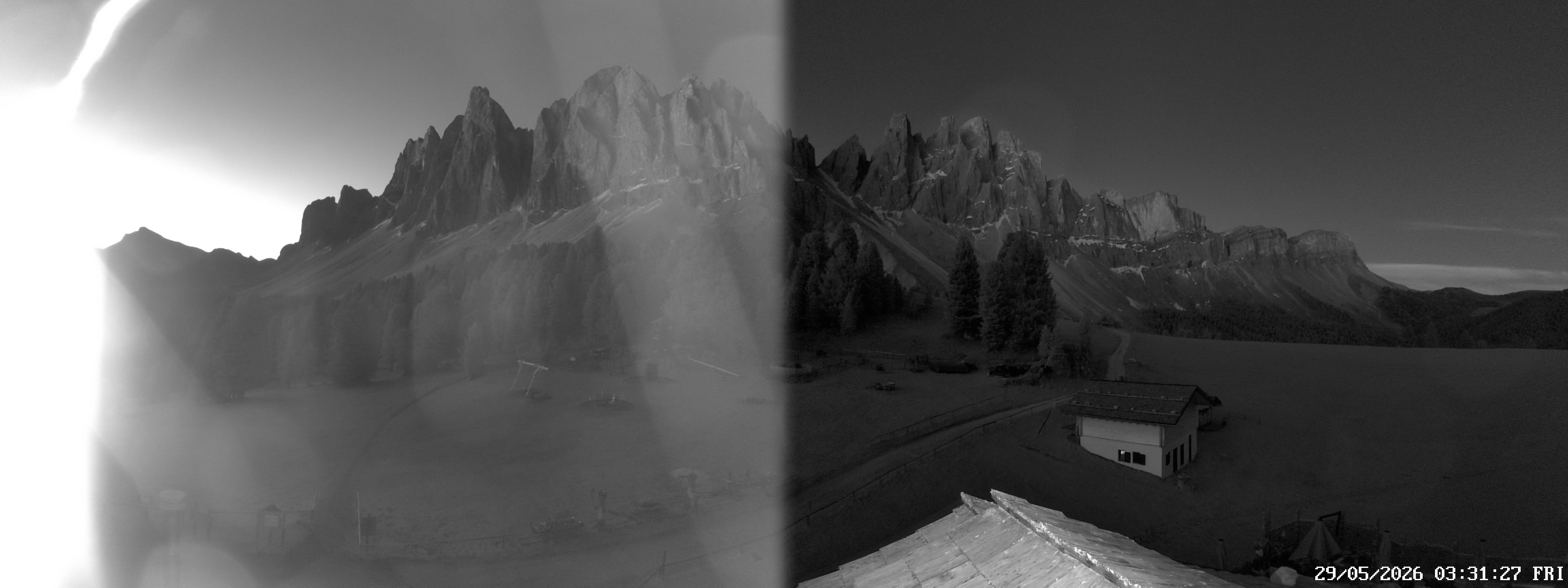 Archived image Webcam Mountain Hut Geisleralm - View to Geislerspitzen