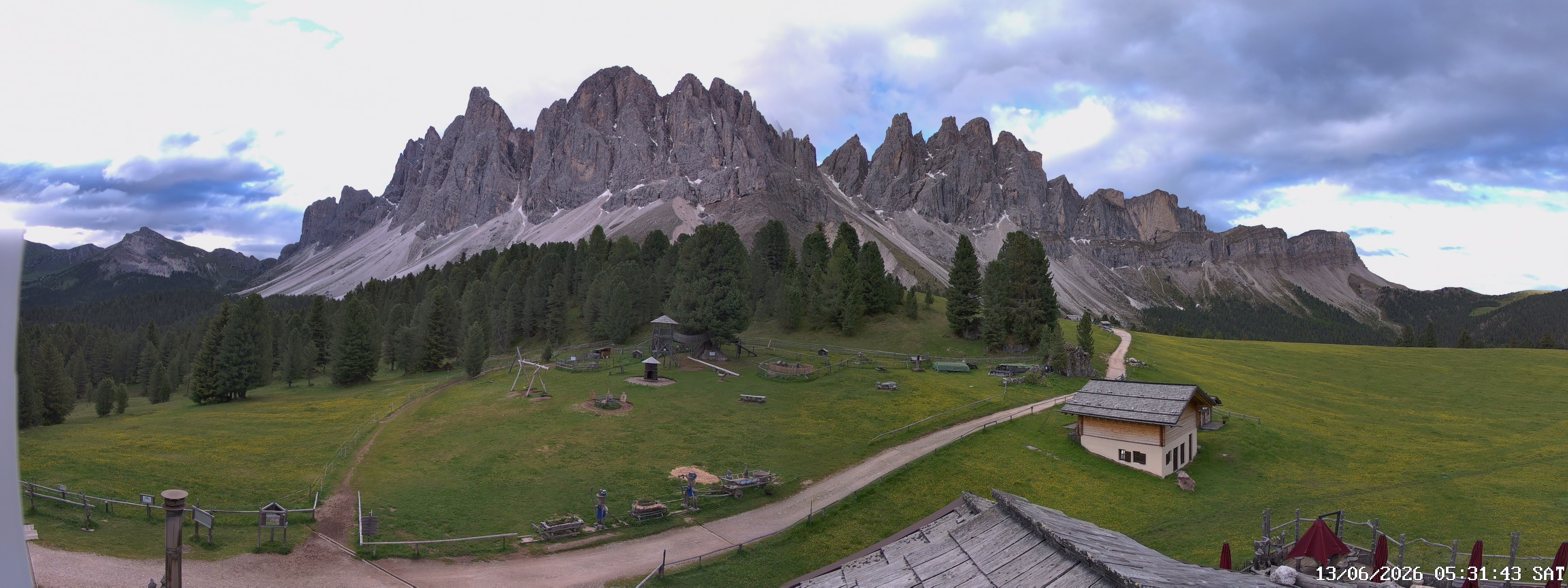 Archiv Foto Webcam Geislerspitzen - Blick von der Geisleralm