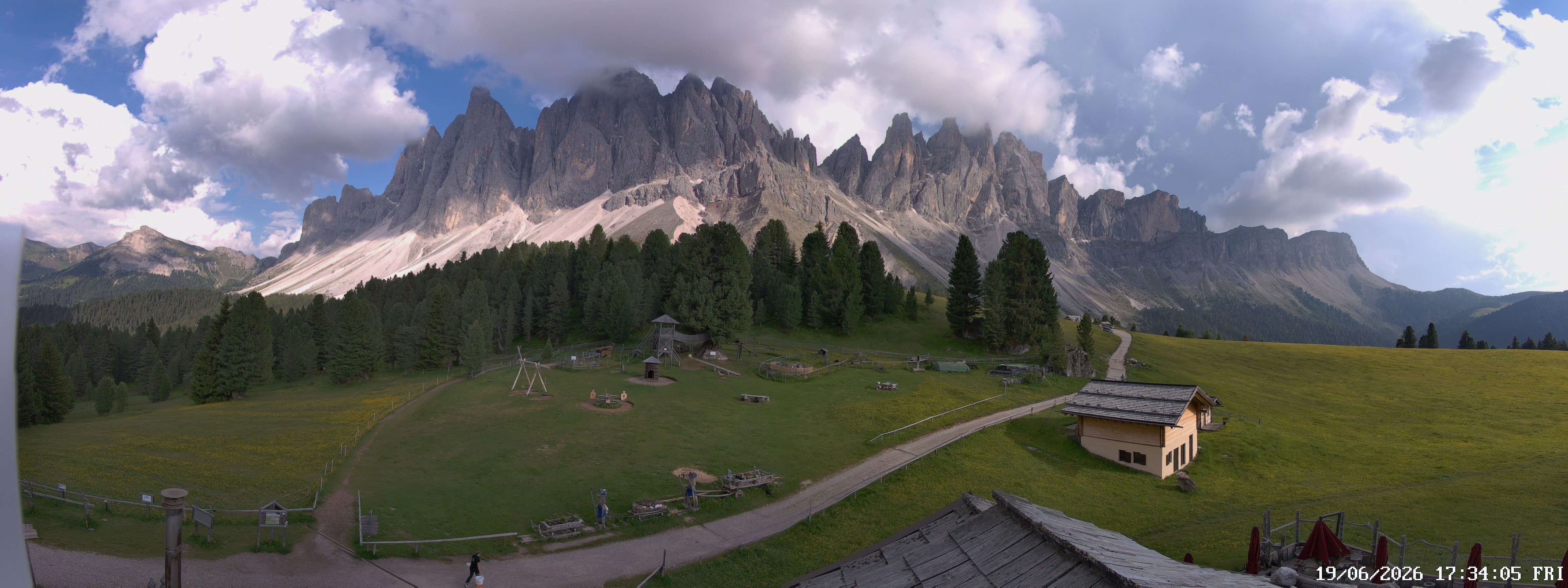 Archiv Foto Webcam Geislerspitzen - Blick von der Geisleralm