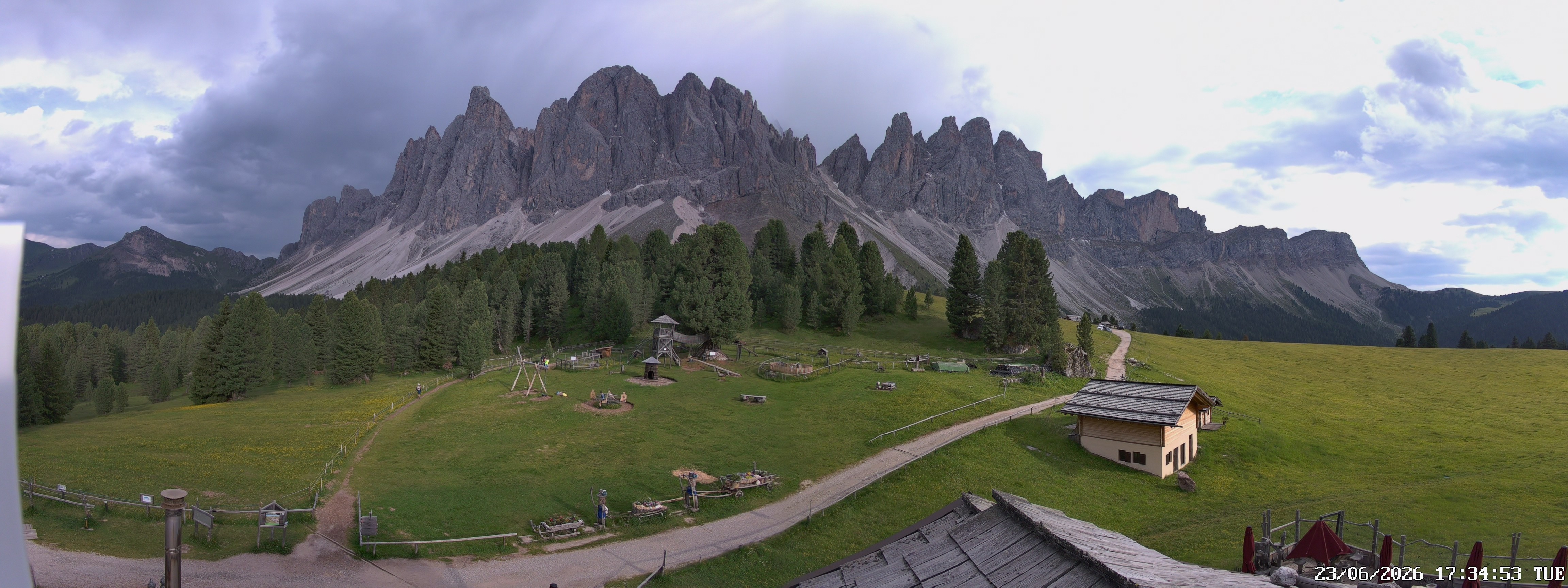 Archiv Foto Webcam Geislerspitzen - Blick von der Geisleralm