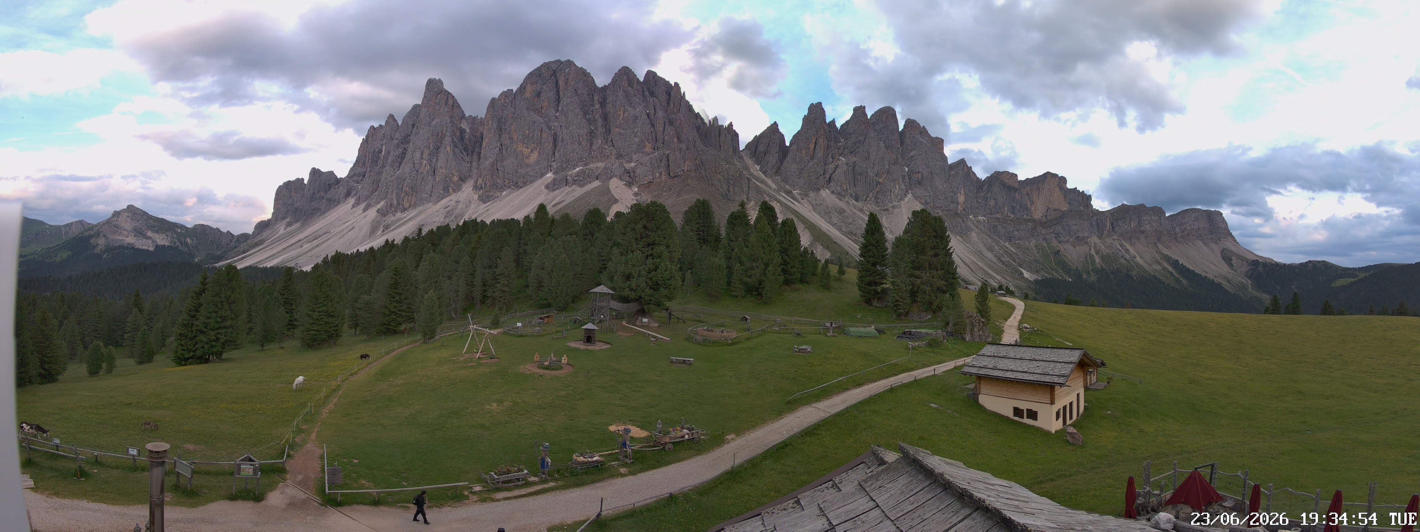 Archiv Foto Webcam Geislerspitzen - Blick von der Geisleralm